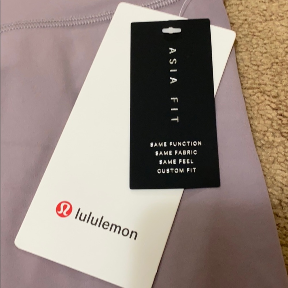 ❌Sold❌ Lululemon Violet Verbena Aligns Asia Fit - Picture 5 of 11